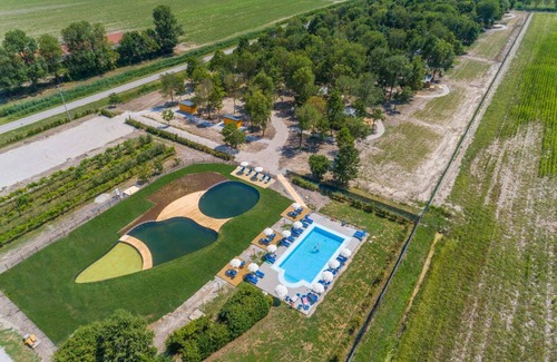 Palazzolo dello Stella Apartment | Fattoria 2, spacious apartment in the farm courtyard