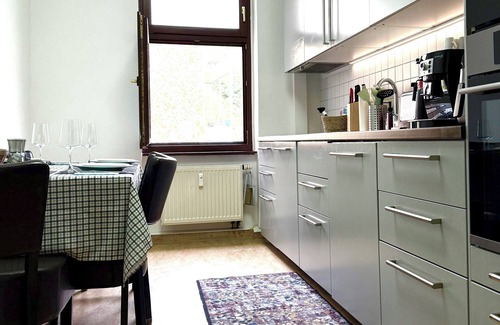 Giebichenstein Apartment | Favorit I apartment 92 QM 4 rooms 6 beds garden