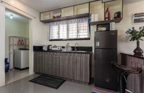 Malolos City House | Feel d' breeze, Excellent Privacy Secured-Spacious