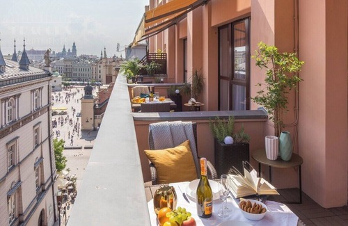 Old Town Apartment | Feniks Sunblush studio with terrace