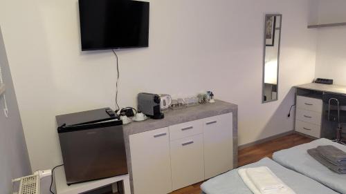 Hildesheim District Apartment | Ferien- Messe- Handwerkerzimmer mit Bad