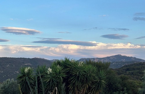 Sa Castangia House | Ferienhaus mit Poolnutzung, 30km hinter der Costa Smeralda im Herzen der Gallura