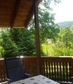 Saalfeld-Saale Apartment | Ferienhaus "Am Schleifenbach"