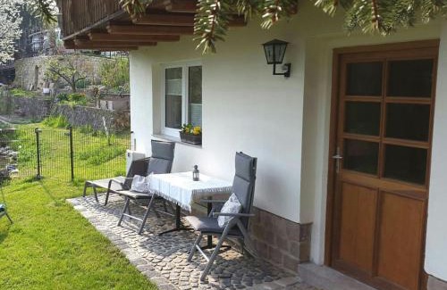 Saalfeld-Saale Apartment | Ferienhaus "Am Schleifenbach"