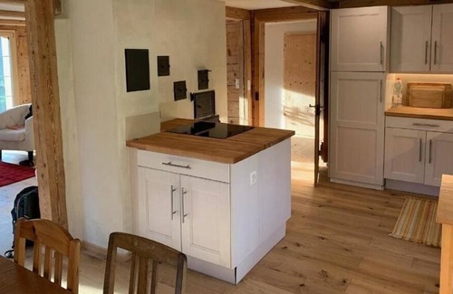 Mitloedi House | Ferienhaus für 10 Gäste mit 165m² in Stein / SG