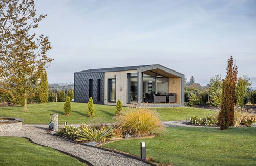 Markdorf Apartment | Ferienhaus mit Hunde, 57qm, Überdachte Veranda, Max. 4 Personen