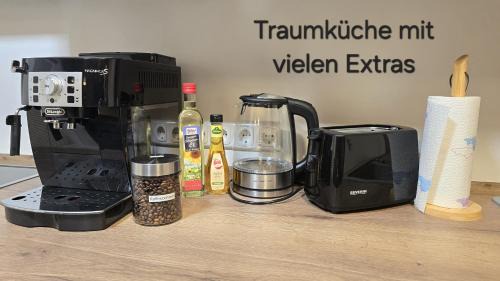 Hohen Schonberg Apartment | Ferienhaus Südgarten mit Kamin an der Ostsee