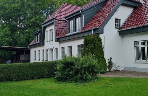 Gelting Apartment | Ferienhof Johannsen vacation apartment Hofblick*