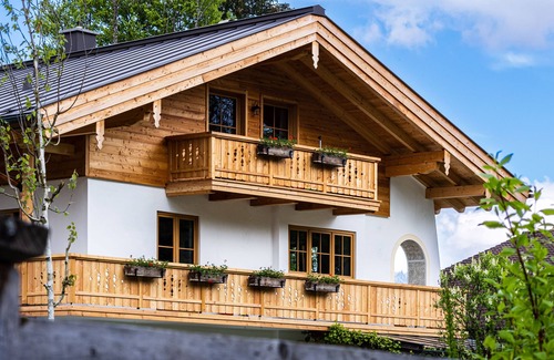 Oberschonau Apartment | Ferienwohnung für 2-4 Personen, 82 qm, 2 Schlafzimmer, Bad mit Dusche/wc, Balkon