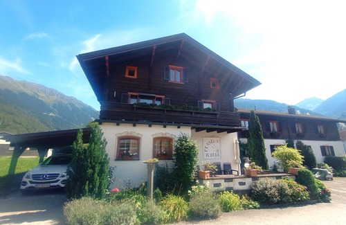 Schruns Apartment | Ferienwohnung Mitten in Schruns mit 2 Schlafzimmer, 2 Badezimmer und Terasse