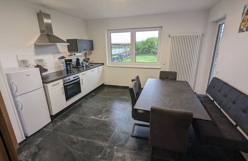 Ringsheim Apartment | Ferienwohnung 2.0g- 70 qm - mit Balkon - Dirket am Bahnhof