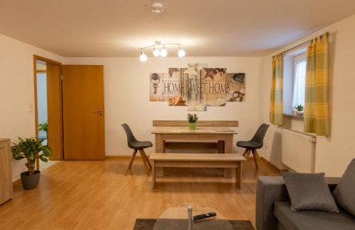 Oberkotzau Apartment | Ferienwohnung am Bach
