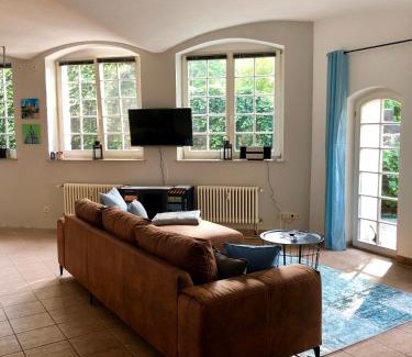 Radeberger Vorstadt Apartment | Ferienwohnung am Wasser Villa Graf von Pfeil