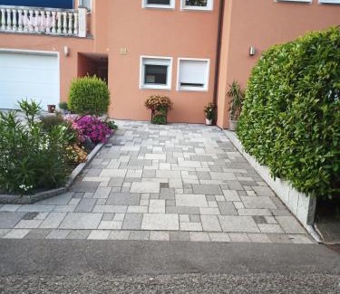 Oehringen Apartment | Ferienwohnung DaWie