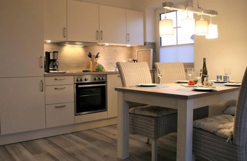 Neuharlingersiel Apartment | Ferienwohnung Mühlenstrich 1a Wg 10 "luv" - Haus Sielblick