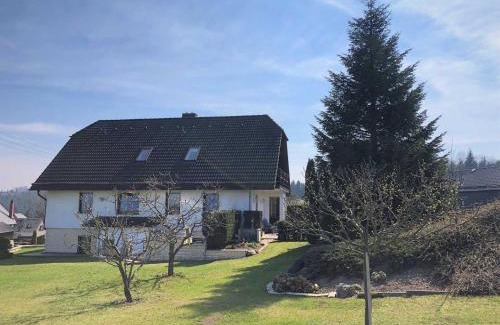 Saalfelder Hoehe Apartment | Ferienwohnung Fischer Reif