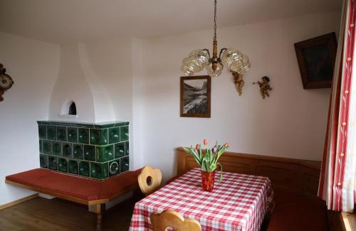 Thaur Apartment | Ferienwohnung Frech