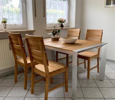 Unterneukirchen Apartment | Ferienwohnung Garten
