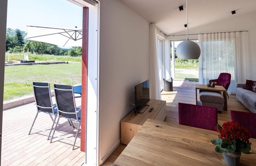 Conweiler Apartment | Ferienwohnung Herbst, 67 qm, 1 Schlafraum & 1 Wohn/schlafraum, Max. 4 Personen