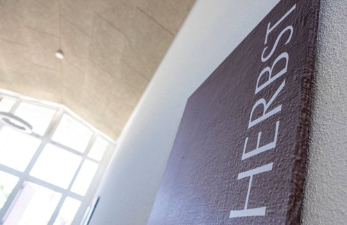 Conweiler Apartment | Ferienwohnung Herbst, 67 qm, 1 Schlafraum & 1 Wohn/schlafraum, Max. 4 Personen