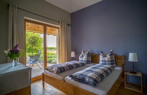 Edenkoben Apartment | Ferienwohnung Kräutergarten Klostermühle