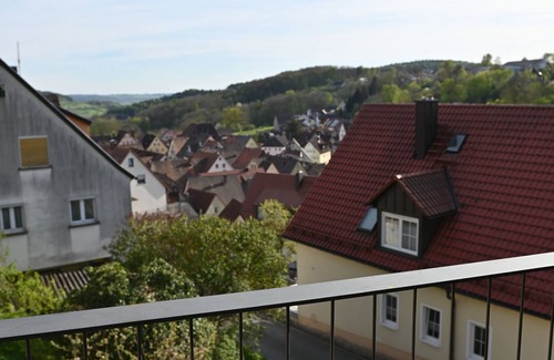 Graefenberg Apartment | Ferienwohnung Kubus 28A am Tor zur Fränkischen Schweiz