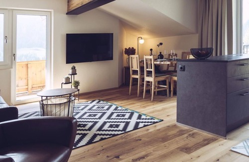 Trins Apartment | Ferienwohnung Luisa - Padaster 1262