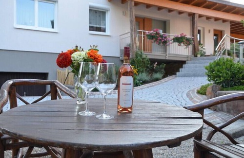 Gengenbach Apartment | Ferienwohnung Rebenblick, 60qm, 2 Schlafzimmer, max. 4 Personen
