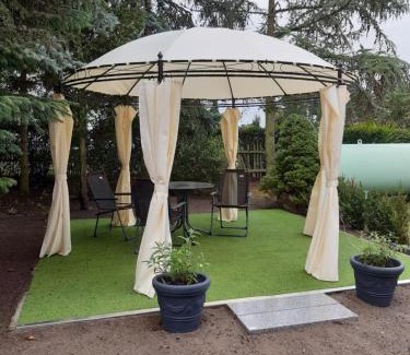 Schonhausen Apartment | Ferienwohnung Runge I