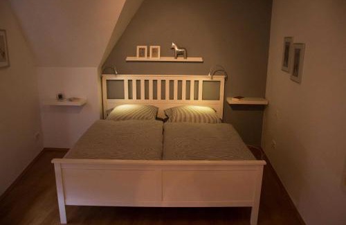 Leer Apartment | Ferienwohnung Stadtperle Leer 15152