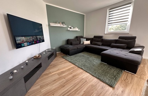 Harras Apartment | Ferienwohnung Storchennest, Dorfidylle Inmitten der Natur - bis 4 Personen