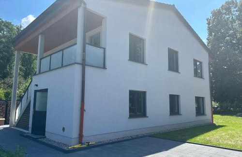 Oberhavel Apartment | Ferienwohnung Waldesruh mit Kaminofen und Balkon