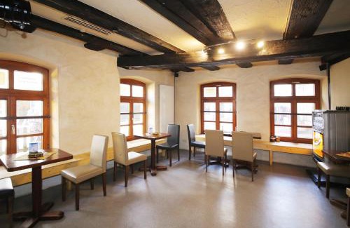 Schwaebisch Gmuend Apartment | Ferienwohnungen-Gmuend Stadtherberge Mühlbergle