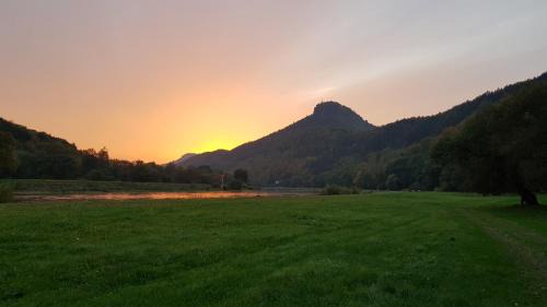 Prossen Apartment | Ferienwohnungen "Gründelrast"