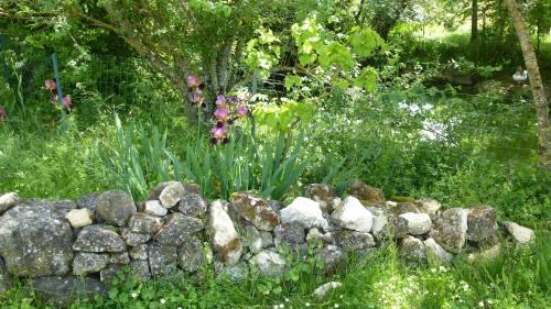 Lacroisille House | Ferme fortifiée du 18e rénovée avec vue