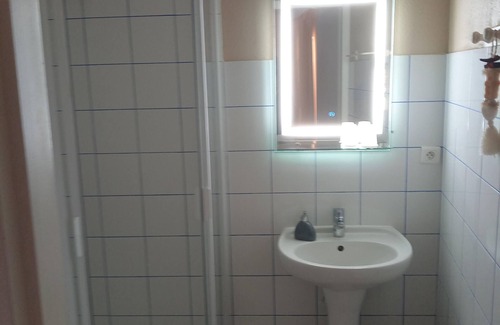 Grignan House | Ferme Le Grand Cordy