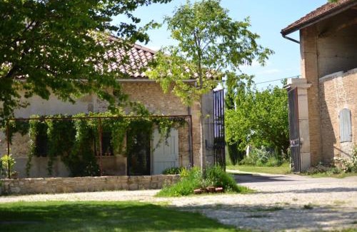 Chabeuil Bed & Breakfast | Ferme St Pierre gîte, pisc, repas, 2-3 personnes