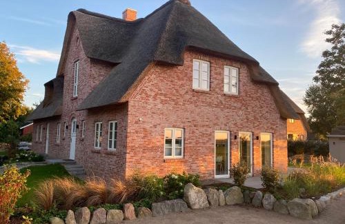 Midlum House | Ferring Neest