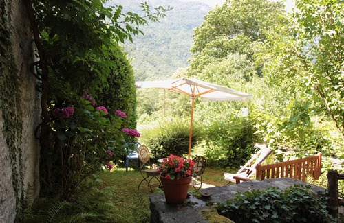 Aurigeno Apartment | Feudal holidays in a Ticino Palazzo (built in 1522!