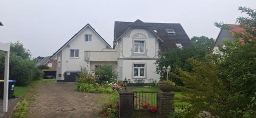 Brunsbek Apartment | Fewo Apartment "Zur Düne"