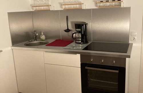 Remagen Apartment | Fewo für 2 Personen, Zentral Gelegen, Bahnhof und Rhein zu Fuß gut Erreichbar