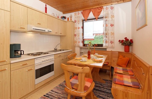 Tittling Apartment | FeWo mit Balkon | 56qm große, gemütliche Nichtraucher-FeWo im 1.OG