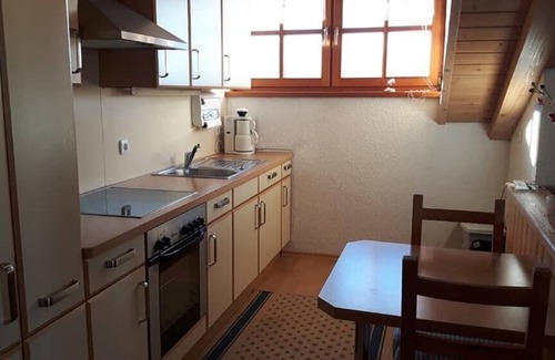 Waldmuenchen Apartment | Fewo mit großem Garten mit zwei Terrassen, Liegewiese und Grillmöglichkeit