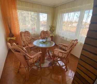 Taucha Apartment | FeWo Taucha