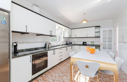 Mutxamel Villa | Fidalsa Grand White House