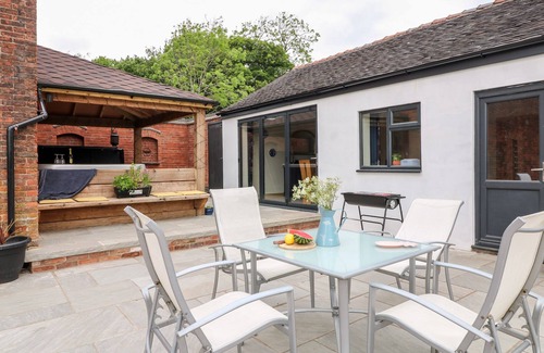 Forsbrook Cottage | Fields Farm