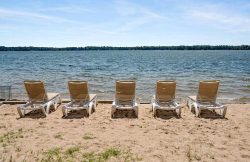 Mayfield Apartment | Fife Lake Lodge 3 Multi-Level Units in One!