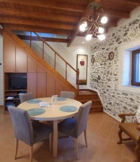 Karvelas House | Filanthi's Retreat In Mani's Nature