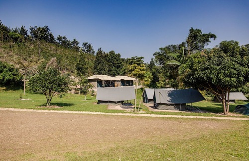 Buhongo House | Find a quiet Beach resort at Rushel Kivu Resort!