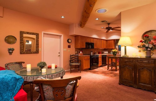 Pinnacle Peak House | Find Peace In our Southwest Desert Casita